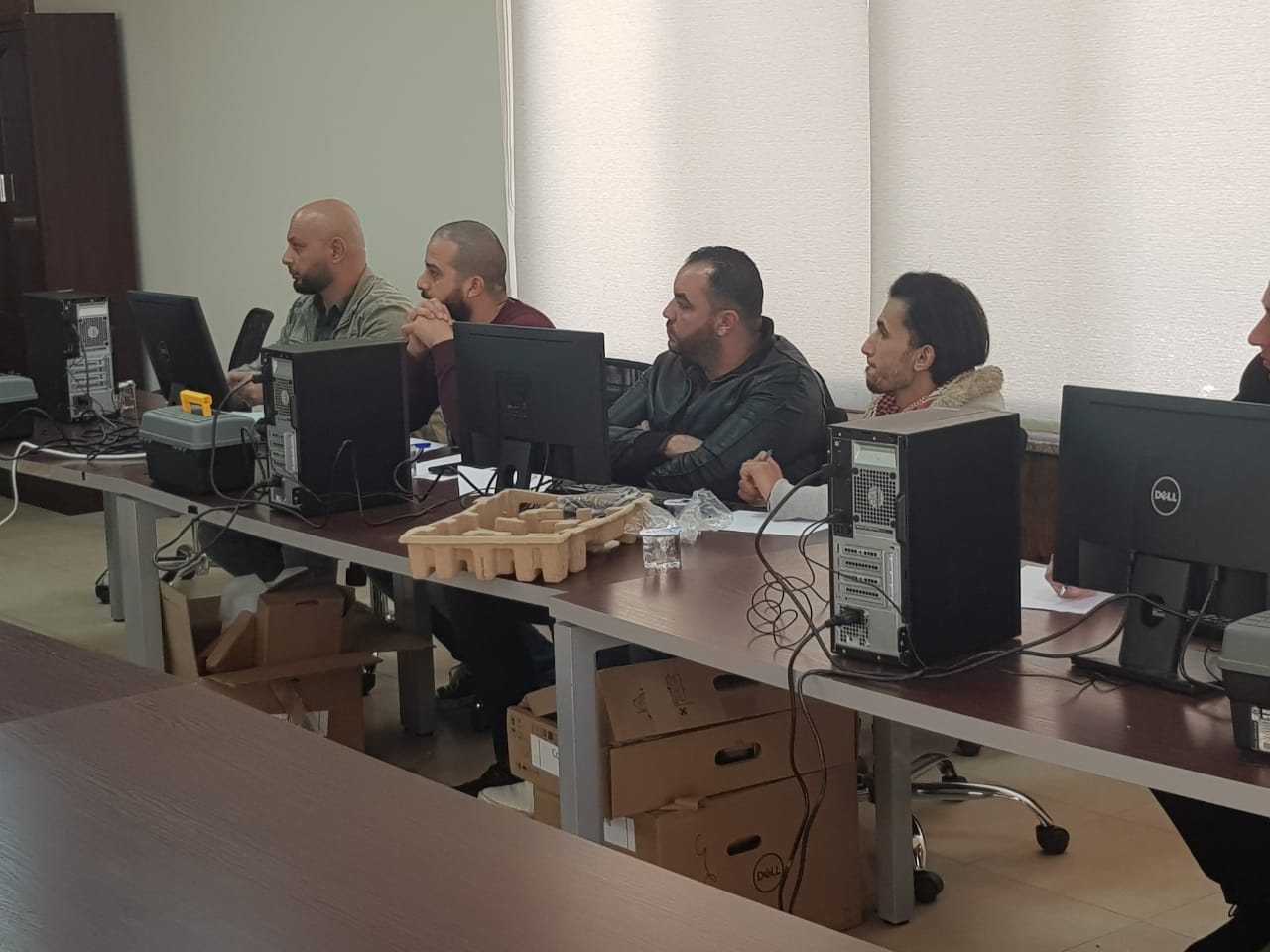 انطلاق دورتان تدريبيتان في بيت شباب عمان