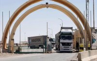 50 شاحنة أردنیة تستعد لدخول العراق الأسبوع المقبل