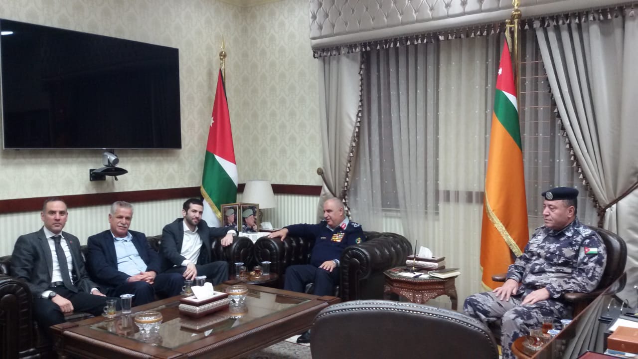 "صناعة الأردن" تبحث تعزيز التعاون بين القطاع الهندسيّ والدفاع المدنيّ