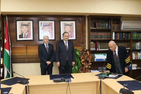 152 محاميا يؤدون اليمين القانونية أمام وزير العدل