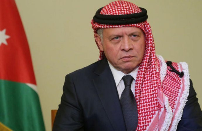 الملك يتلقى اتصالا هاتفيا من رئيس الوزراء الكندي