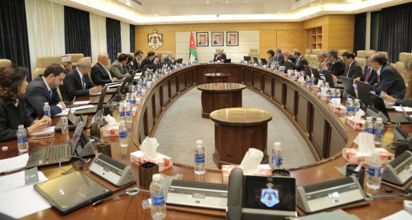"الفقراء" على مائدة مجلس الوزراء اليوم