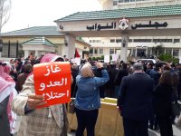 الحكومة تعد سؤالاً لـ "الدستورية" عن اتفاقية الغاز