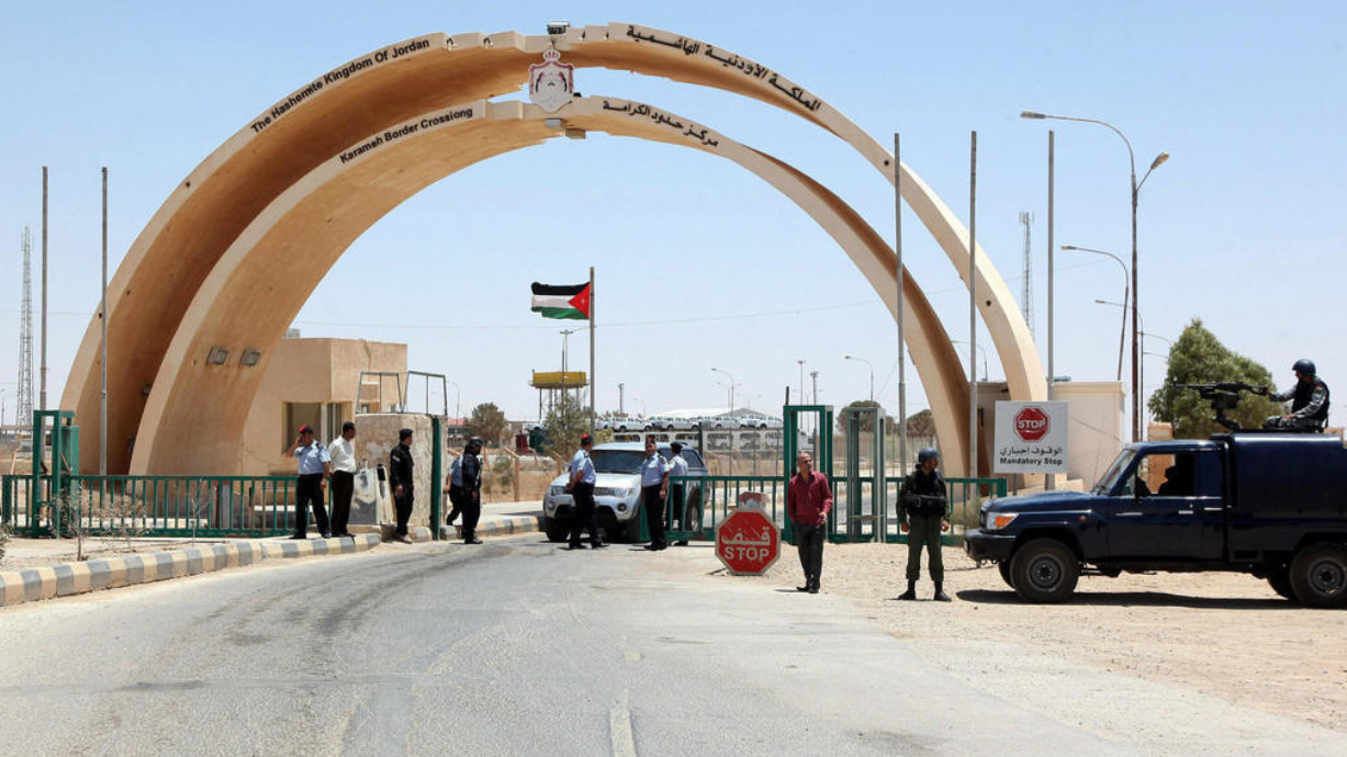 الرزاز: تفويض صلاحيات للسفارة الأردنية في بغداد لمنح تأشيرات