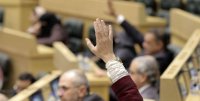 رفض إعفاء أبناء غزة من رسوم العمل