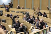 مجلس النواب يرفض رفع الإجازات السنوية