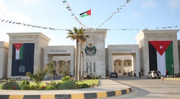 الأمن: مخالفة مواطن انتشر مقطع فيديو له يعترض عليها صحيحة
