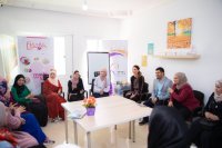 الملكة تزور مشروع بيت الجميد الكركي وتلتقي رياديات حاضنة الابتكار بالكرك (صور)