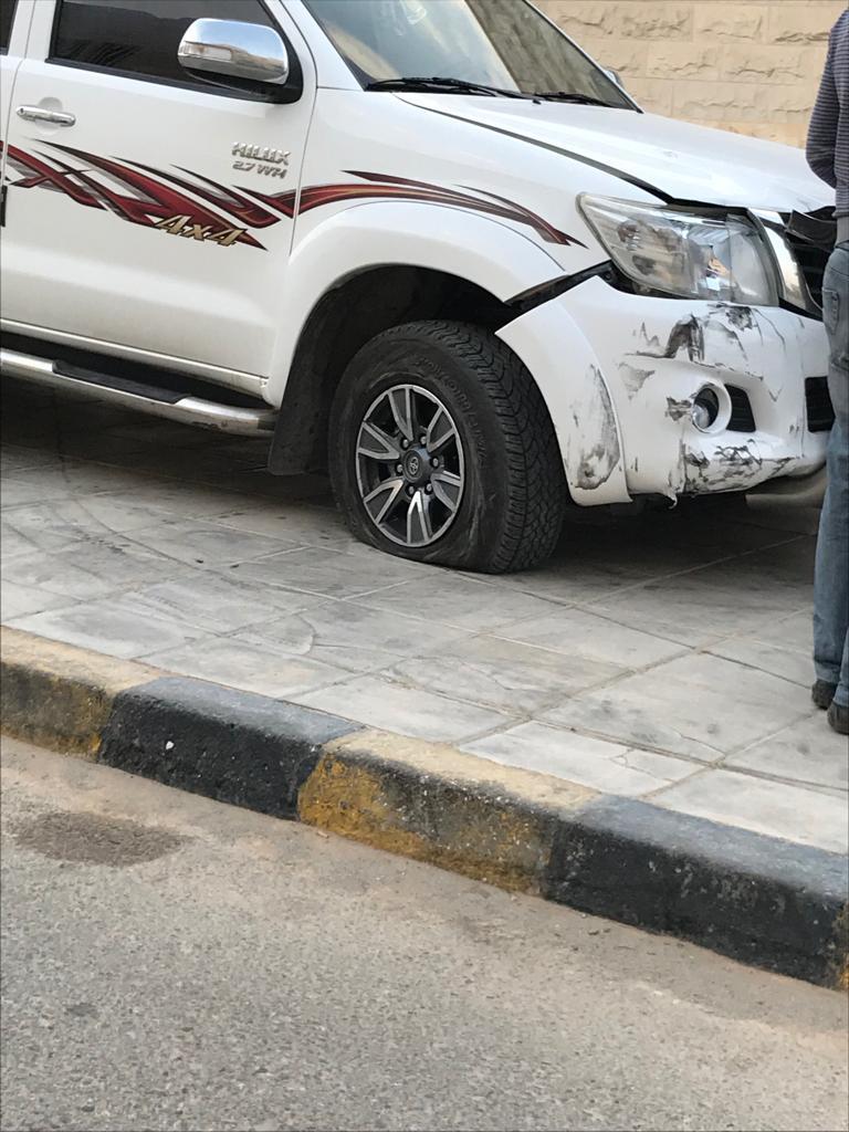 القبض على مطلوب اثر اطلاق عيارات نارية ودهس رجل امن (صور)
