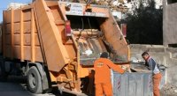 3559 طنا نفايات العمانيين بأول أيام رمضان