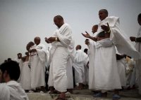 ''اوقاف الزرقاء" تبدأ بتسليم تصاريح الحج