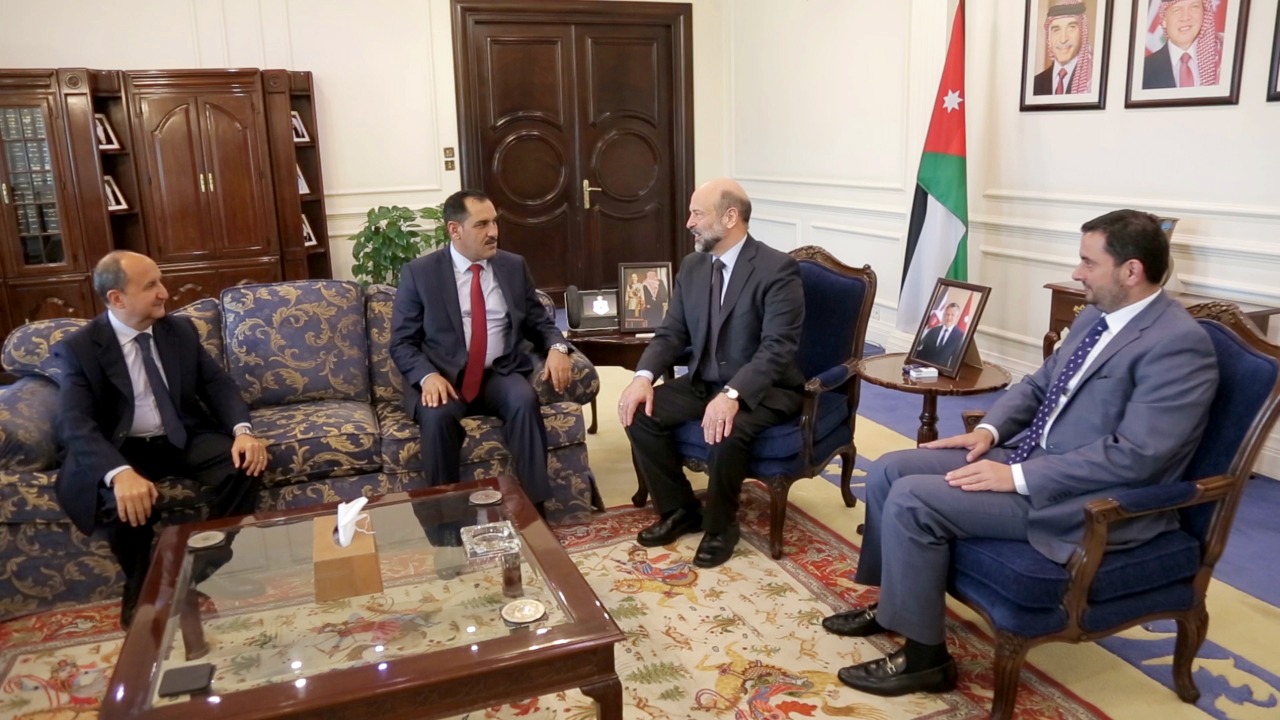 الحكومة تؤكد على تعزيز التجارة البينية بين الأردن ومصر والعراق