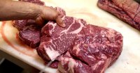 السعودية تخصص 25 ألف ذبيحة من لحوم الهدي والأضاحي لغزة