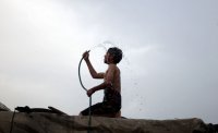 الدفاع المدني يدعو لعدم التعرض المباشر لأشعة الشمس