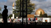 "فيسبوك" تشدد قيود خدمة البث المباشر
