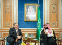 ولي العهد السعودي يبحث مع بومبيو تعزيز أمن المنطقة