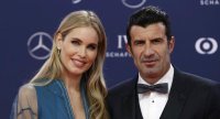 فيغو يسامح رونالدو بعد تعليقه الجريء على زوجته