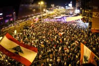 احتجاجات لبنان تدخل يومها الـ 12 .. ولا بوادر حل