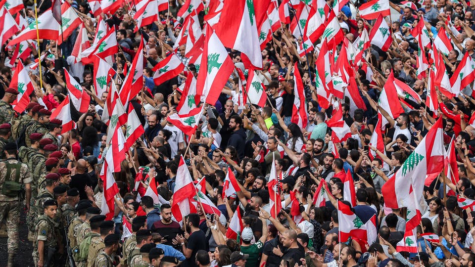 توجه جديد في لبنان.. تظاهرات موحدة في طرابلس وبيروت