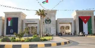 القبض على شخص سرق وافدين منتحلا شخصية رجل أمن