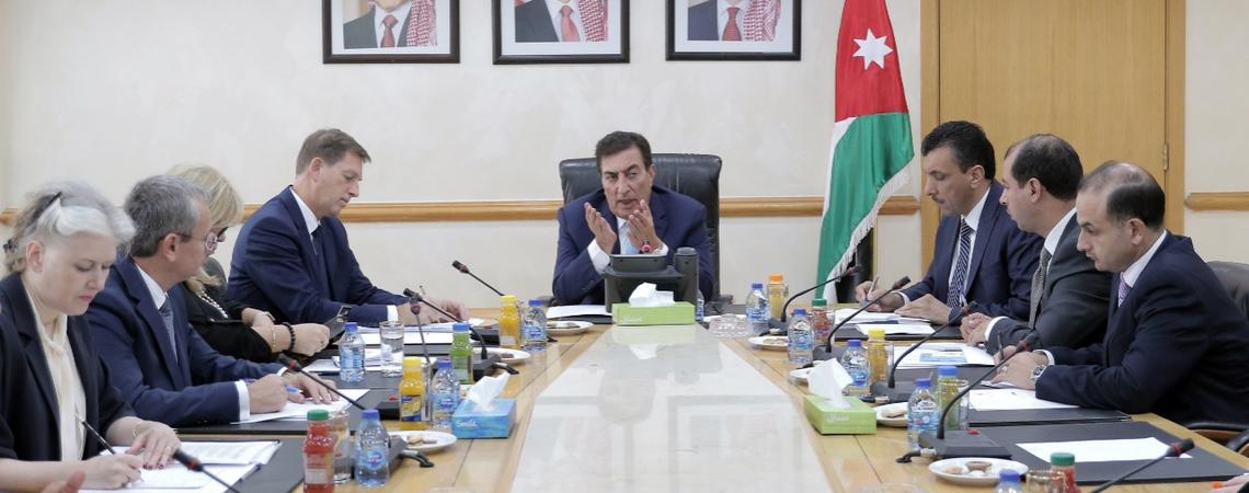 الطراونة يلتقي وزير خارجية سلوفينيا وسفير اليابان
