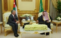 الملك يهنئ خادم الحرمين الشريفين بنجاح جهود السعودية في التوصل لاتفاق الرياض