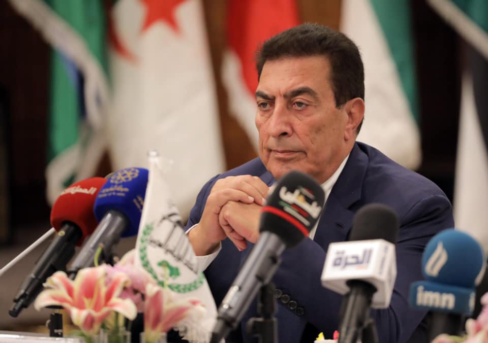 الطراونة يتسلم التقرير السنوي لهيئة النزاهة ومكافحة الفساد