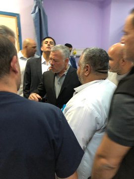 الملك يفاجئ أطباء مستشفى التوتنجي(صور)