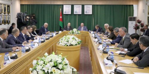 الرزاز: موازنة 2020 لن تكون سهلة