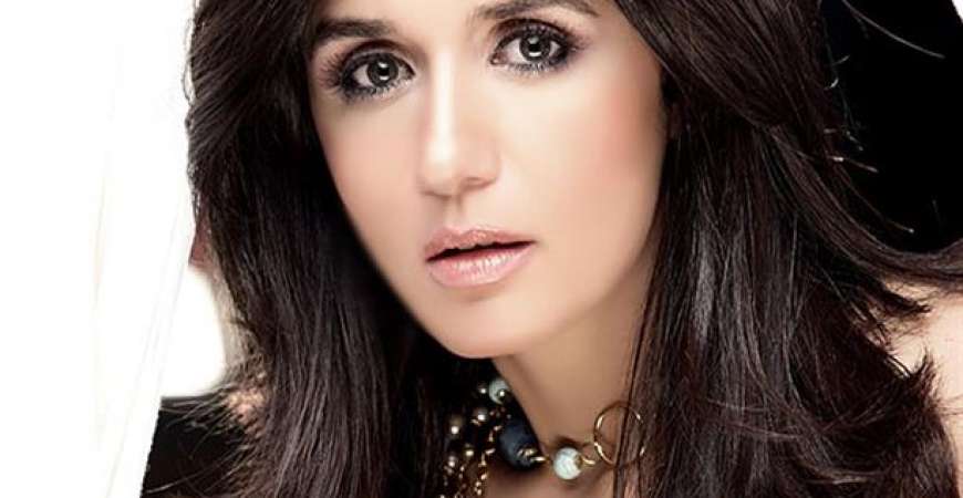 الفنانة غادة عادل تخضع لعملية جراحية