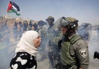 المطالبة بحماية المرأة الفلسطينية من انتهاكات الاحتلال