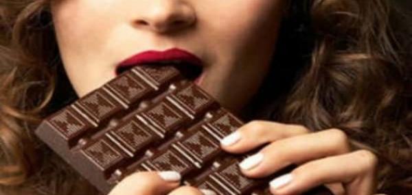 لماذا تحب الفتيات الشوكولا ؟