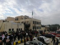 بالصور والفيديو ..ارتفاع عدد الاصابات في حريق مدرسة بالرمثا إلى 27 اصابة (محدث )