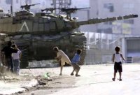 الذكرى الـ32 لاندلاع "انتفاضة الحجارة"