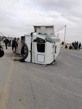 بالصور والفيديو .. 68 إصابة بحادث تصادم على الطريق الصحراوي(محدث)
