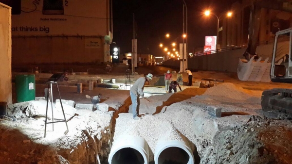الامانة تنفذ أعمال تصريف مياه أمطار في عمان