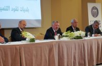 خلال زيارته المفاجأة .. الملك يؤكد ضرورة أن تأخذ البلديات دورها في العمل التنموي (فيديو وصور)