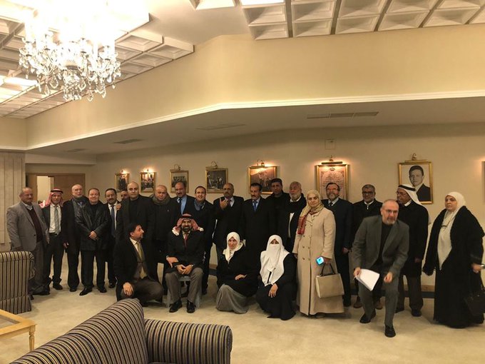 بالاسماء .. نواب يغادرون القبة احتجاجا !
