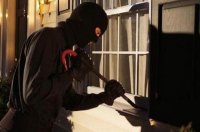 سرقة 20 ألف دينار من محطة بسحاب