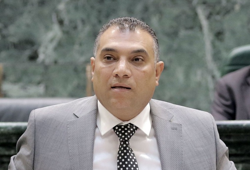 الطيطي يستغرب تصريح الرزاز بسرعة ظهور نتائج الحزم الاقتصادية