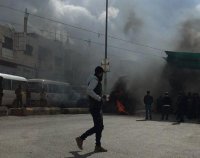 بالاطارات المشتعلة .. محتجون يغلقون شارع رئيسي في مؤتة