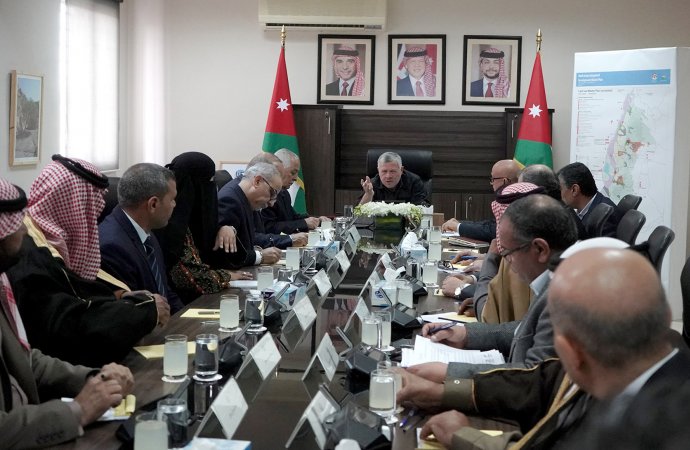 الملك يؤكد أنه سيتابع بشكل مباشر تنفيذ الخطط والبرامج على أرض الواقع