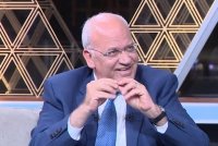 عريقات يصف الإجماع العربي على رفض "صفقة القرن" بـ"الانتصار العظيم"