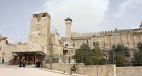 الاحتلال يمنع رفع الأذان بالحرم الابراهيمي