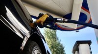ترجيح خفض أسعار البنزين محليا 3%-3.5%