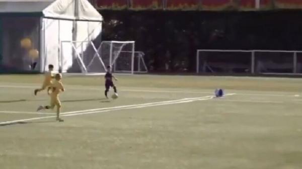 "فرخ البط عوام" .. نجل ميسي يقود صغار برشلونة لتحقيق فوز عريض