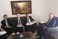 خرفان ووفد من وزارة الهجرة الدنماركية يبحثان تحديات الأونروا