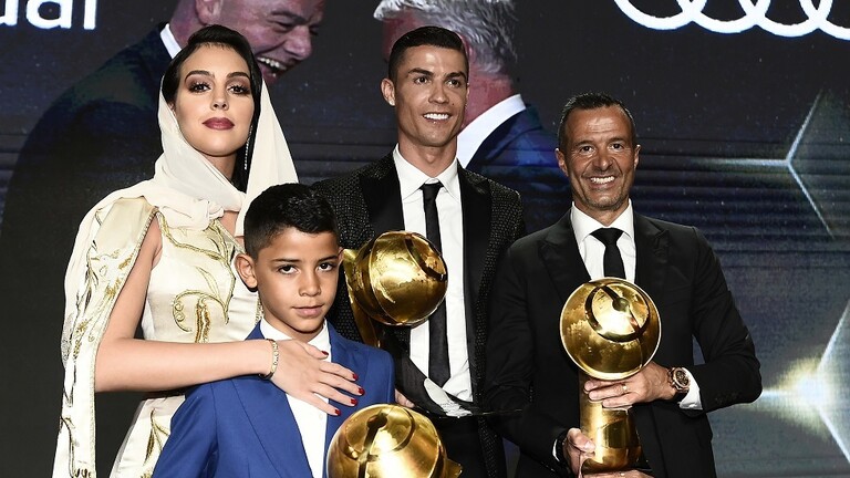 الشرطة البرتغالية تداهم مكتب وكيل رونالدو بتهمة التهرب الضريبي