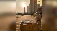 طبيب ومريض وشمس.. قصة صورة" كورونا" التي هزت شبكات التواصل