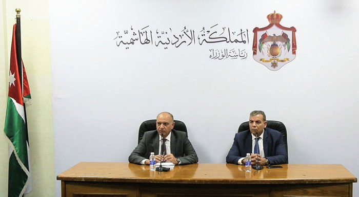 وقف السفر للبنان وسورية ودول أوروبية ولا تعطيل للمدارس والجامعات
